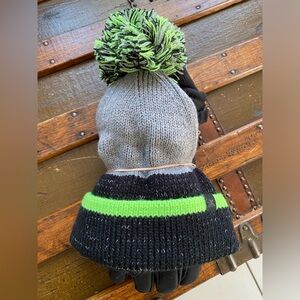 ZeroXposur Black and Green Kids' Beanie